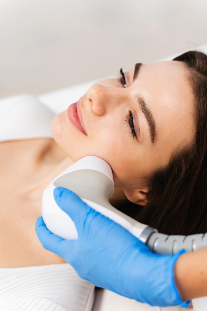 Collagen stimulation facial treatment